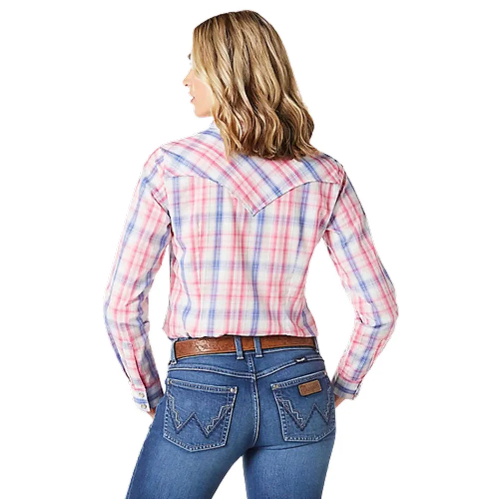 112335506 Wrangler Women's Essential Western Snap Shirt - White