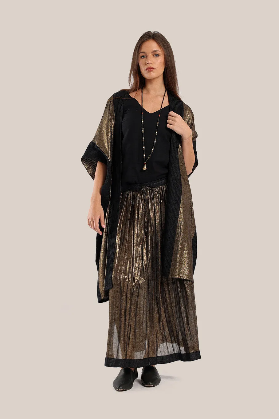 Abaya style coat with short and tiny pleats