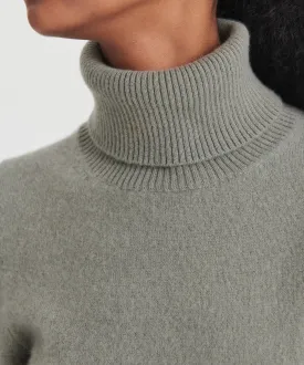 Signature Cashmere Classic Turtleneck