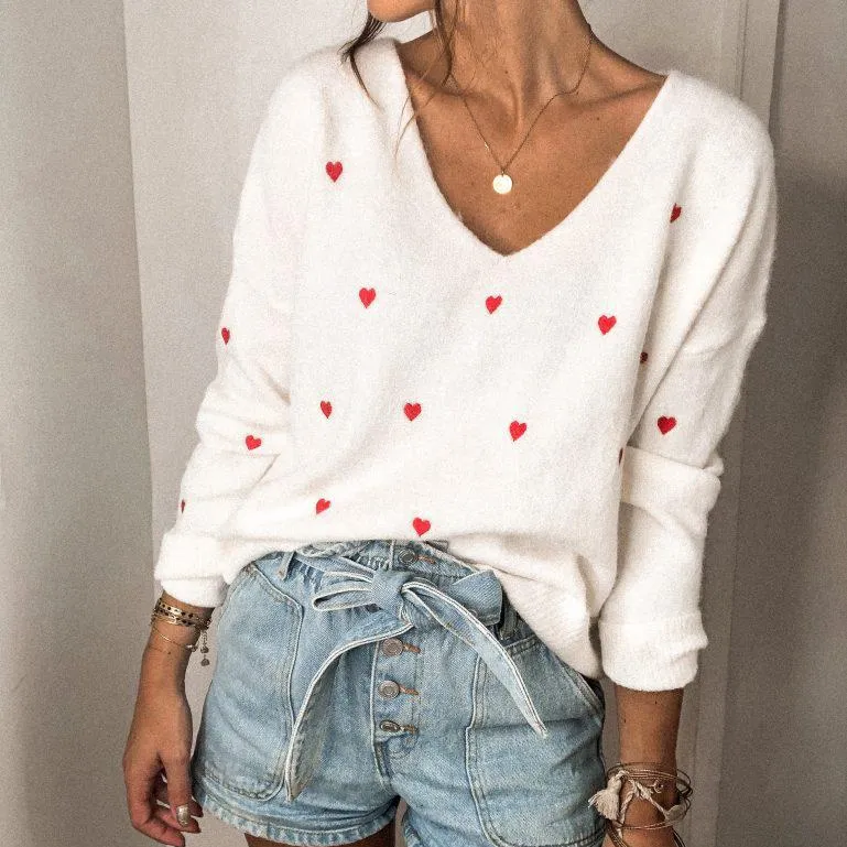 V-neck Heart Pattern Long Sleeve Knitwear